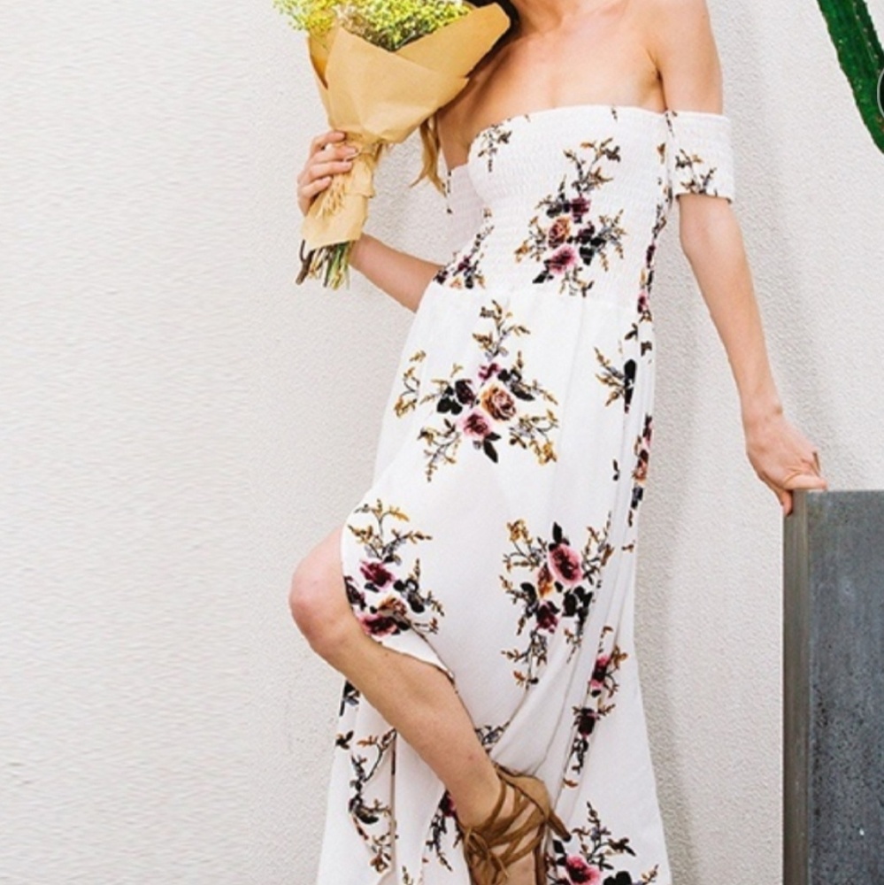 Last one💖HP💖WHITE FLORAL OFF THE SHOULDER MAXI - Picture 2 of 5